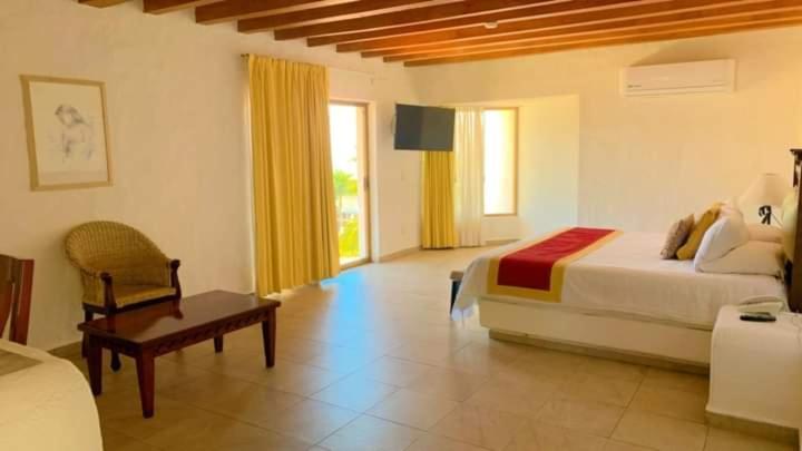 Hotel Punta Serena & Resorts - Solo Parejas (Adults Only) Tenacatita Exterior photo